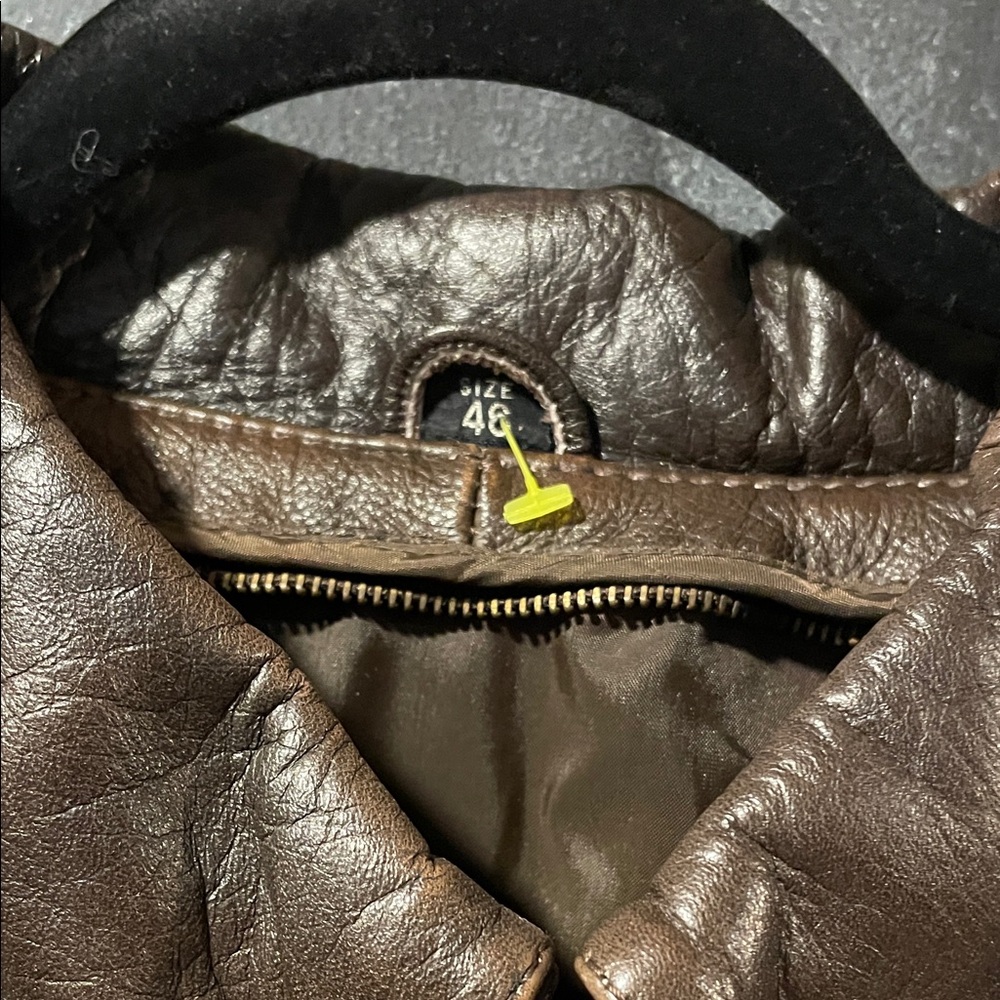 Vintage Leather Moto Jacket | Classic Biker Style Zip Front | Retro Streetwear - Picture 2 of 16
